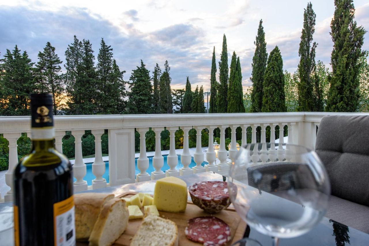 Villa Rinaldi Монтеспертоли Экстерьер фото