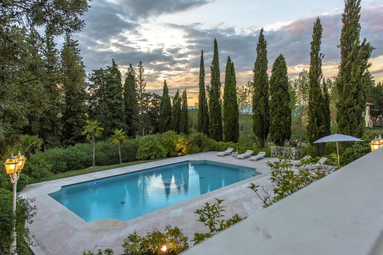 Villa Rinaldi Монтеспертоли Экстерьер фото